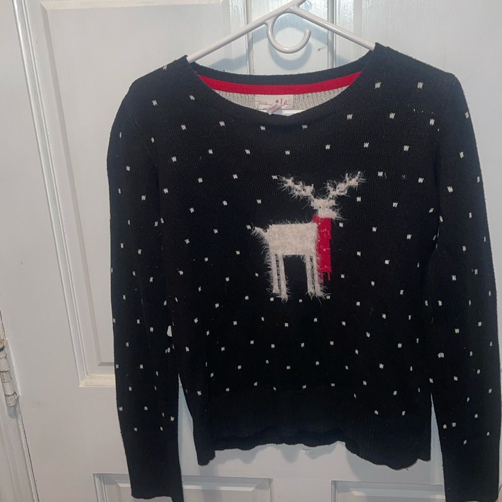 Lower Price!!!Shrinking Violet Holiday Sweater. Size L